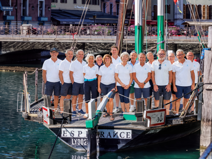 L'Espérance II sur le lac d'Annecy